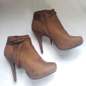 Madeline girl suede ankleboots
